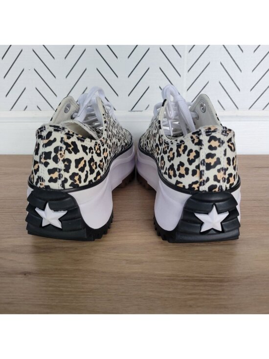 Athletic_Shoes